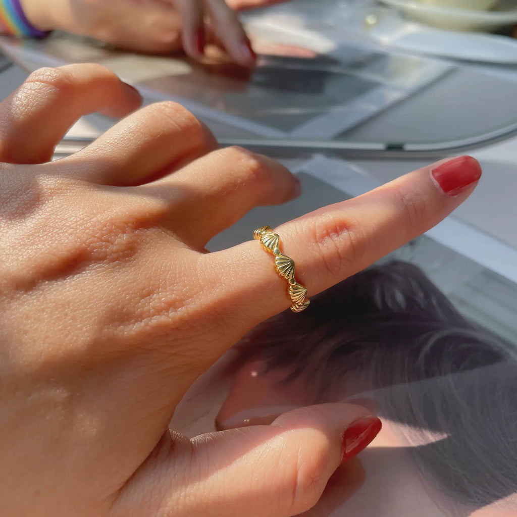 Sterling Shell Elegance Ring 925 Silver